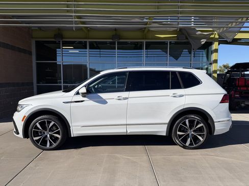 Used 2022 Volkswagen Tiguan SEL R-Line image 7