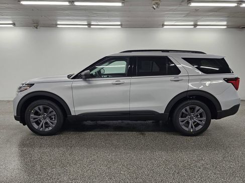 New 2026 Ford Explorer Active w/ Active Comfort Package AWD/4WD image 7