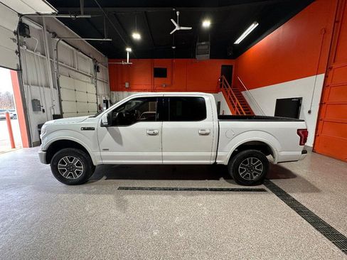 Used 2015 Ford F150 Lariat image 6