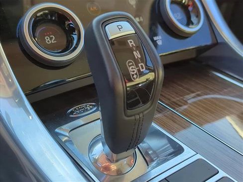 Used 2020 Land Rover Range Rover Sport HSE image 8