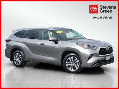 Certified 2025 Toyota Highlander XLE