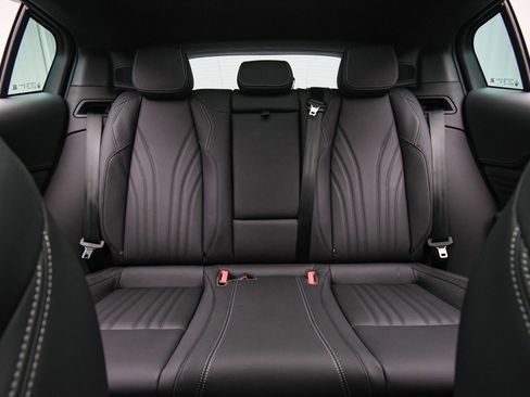 New 2025 Maserati Grecale GT image 17