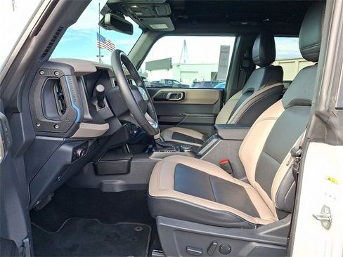 Used 2024 Ford Bronco Wildtrak image 13