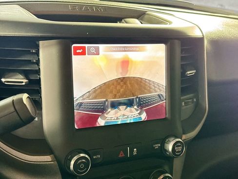 Certified 2024 RAM 2500 Tradesman w/ Chrome Appearance Group AWD/4WD image 16