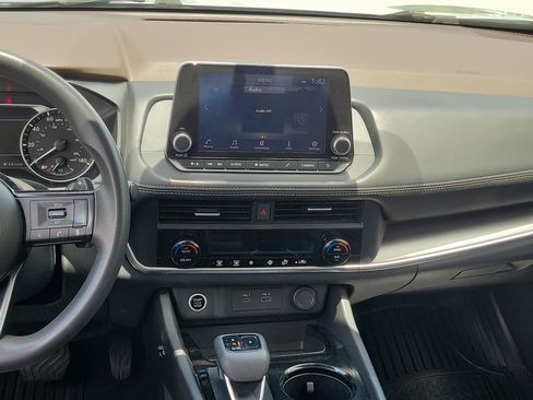 Used 2023 Nissan Rogue SV FWD image 20
