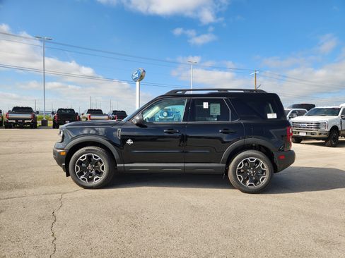 New 2026 Ford Bronco Sport Outer Banks AWD/4WD image 2