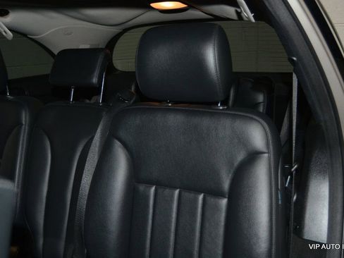 Used 2009 Mercedes-Benz R 320 BlueTEC 4MATIC image 22