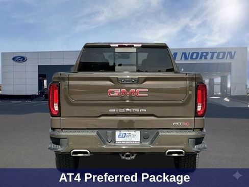 Used 2023 GMC Sierra 1500 AT4 w/ AT4 Premium Package AWD/4WD image 6
