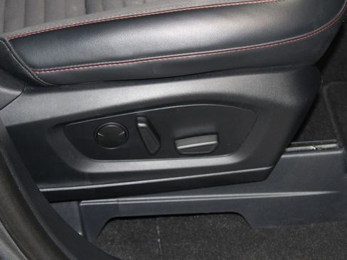 Used 2025 Ford Explorer ST-Line w/ ST-Line Street Pack image 29