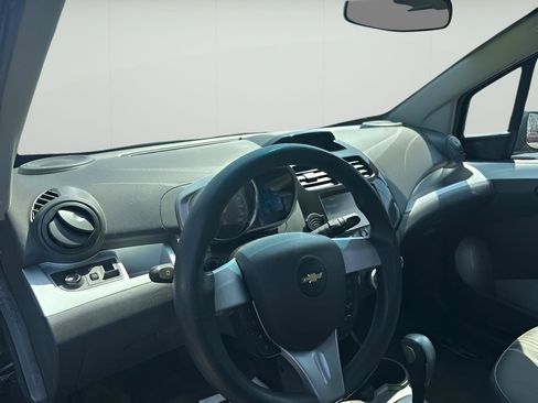 Used 2014 Chevrolet Spark LT FWD image 9