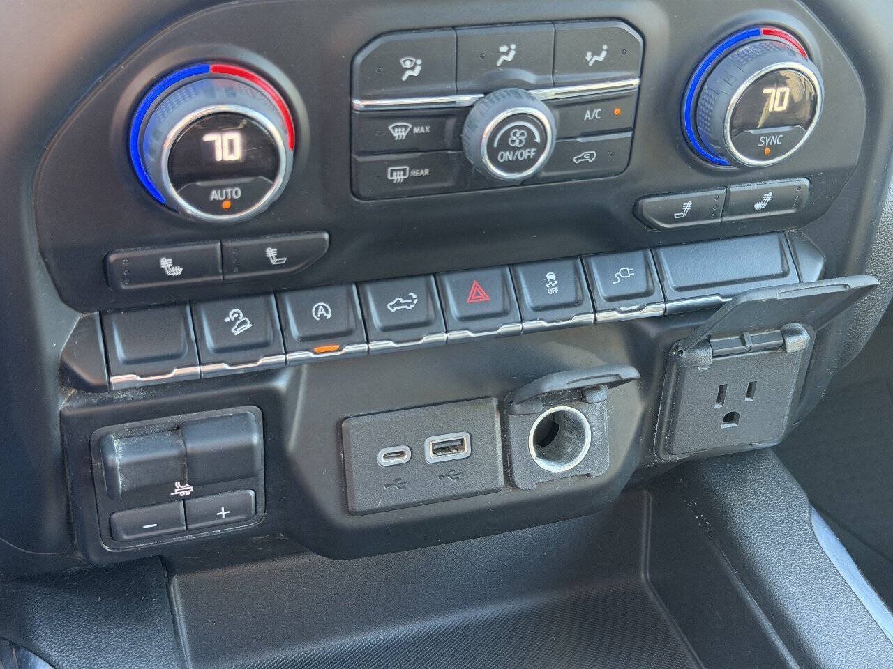 Used 2019 Chevrolet Silverado 1500 RST AWD/4WD image 34