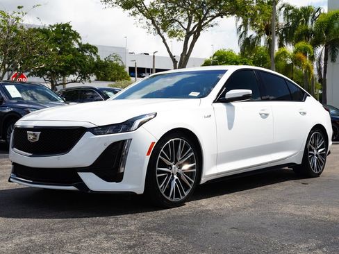 Used 2023 Cadillac CT5 V RWD image 3