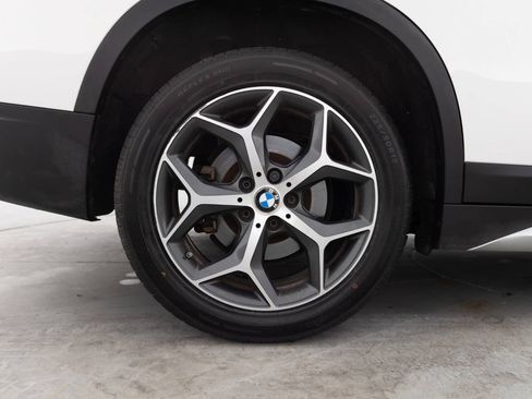 Used 2017 BMW X1 sDrive28i FWD image 19