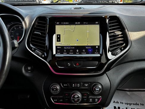 Used 2019 Jeep Cherokee Limited w/ Trailer Tow Group AWD/4WD image 21