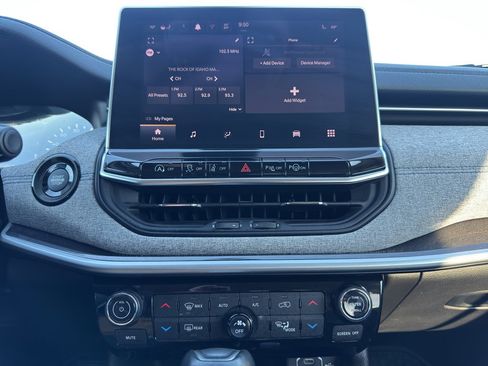 Used 2022 Jeep Compass Latitude w/ Convenience Group image 16