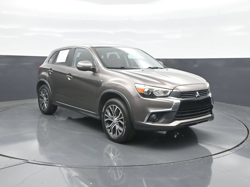 Used 2017 Mitsubishi Outlander Sport ES AWD/4WD image 1