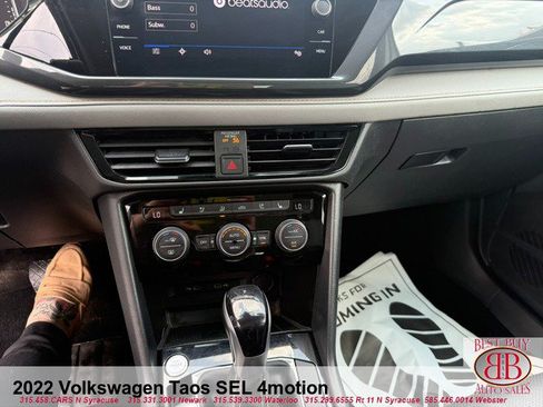 Used 2022 Volkswagen Taos SEL AWD/4WD image 21