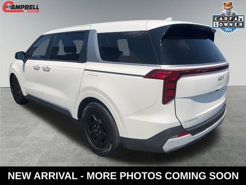 Used 2025 Kia Carnival FWD image 3