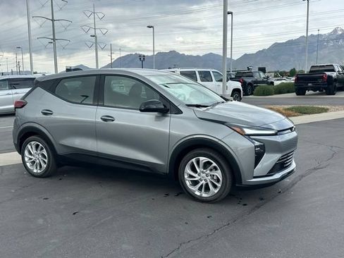 New 2027 Chevrolet Bolt LT w/ Comfort Package FWD image 24