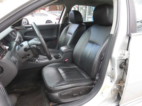 Used 2013 Chevrolet Impala LTZ image 9