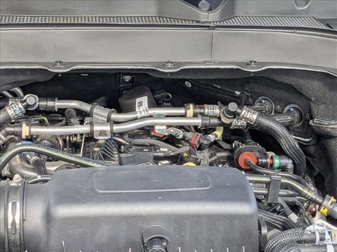 Used 2023 Ford Explorer XLT image 21