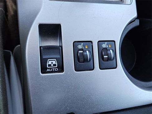 Used 2019 Toyota 4Runner SR5 Premium image 22