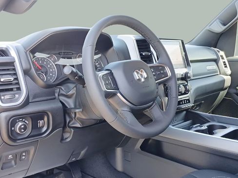 Used 2025 RAM 1500 Big Horn AWD/4WD image 24