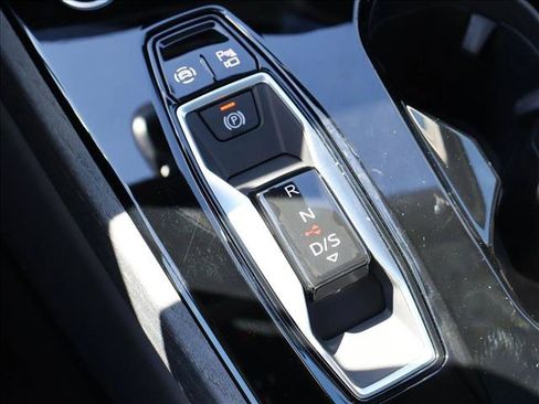 Used 2025 Audi A5 2.0T Premium Plus w/ Premium Plus AWD/4WD image 17