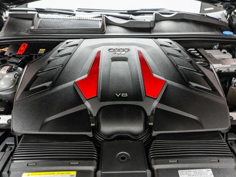 Used 2020 Audi RS Q8 w/ Carbon Optic Package AWD/4WD image 38