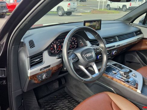 Used 2018 Audi Q7 2.0T Premium Plus AWD/4WD image 11