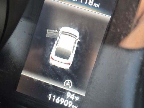 Used 2021 Hyundai Elantra SE FWD image 14