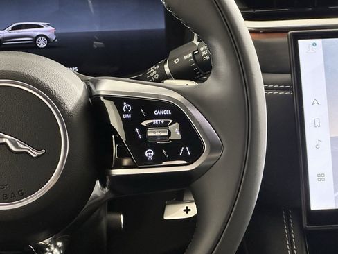 Used 2026 Jaguar F-PACE R-Dynamic S AWD/4WD image 21