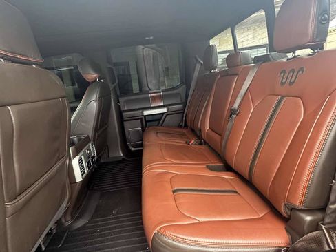 Used 2018 Ford F150 King Ranch w/ Equipment Group 601A Luxury AWD/4WD image 8