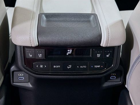 New 2026 Toyota Grand Highlander AWD image 25