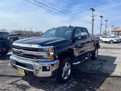 Used 2018 Chevrolet Silverado 2500 LTZ w/ Vortec Plus Package AWD/4WD image 2