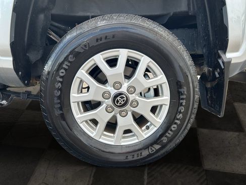Used 2024 Toyota Tacoma SR w/ SR Upgrade Package AWD/4WD image 10