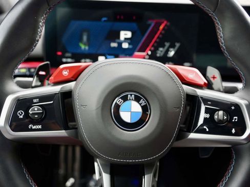 Used 2025 BMW M5 w/ Carbon Package image 10