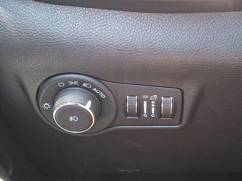 Certified 2022 Jeep Compass Trailhawk w/ Trailhawk Elite Group AWD/4WD image 24