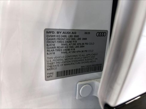 Used 2025 Audi Q5 Premium AWD/4WD image 34