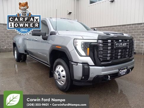 Used 2025 GMC Sierra 3500 Denali Ultimate image 1