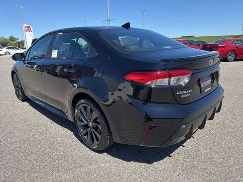 Used 2026 Toyota Corolla SE FWD image 8