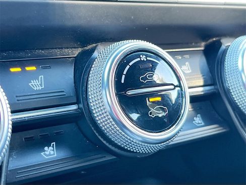 Used 2023 Genesis G70 3.3T w/ Sport Advanced Package image 20