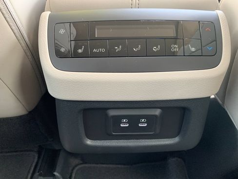 New 2026 Nissan Pathfinder SL w/ SL Premium Package FWD image 23