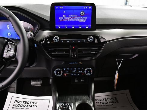 New 2025 Ford Escape Active w/ Cold Weather Package image 26