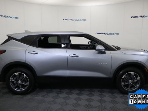 Used 2025 Chevrolet Blazer LT image 4