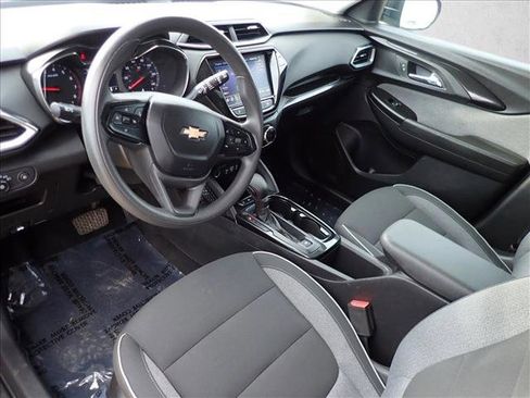 Used 2023 Chevrolet TrailBlazer LT w/ Convenience Package AWD/4WD image 10