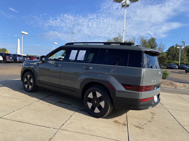 Used 2025 Hyundai Santa Fe SEL FWD image 9