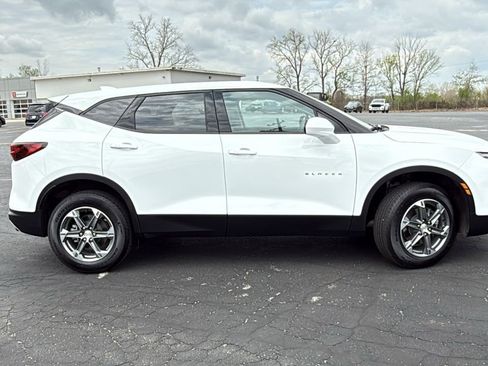 Used 2023 Chevrolet Blazer LT w/ Driver Confidence Package image 9