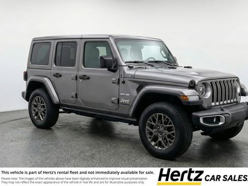 Used 2025 Jeep Wrangler Sahara image 1