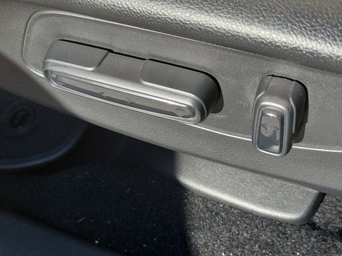 Certified 2024 Honda HR-V EX-L image 22